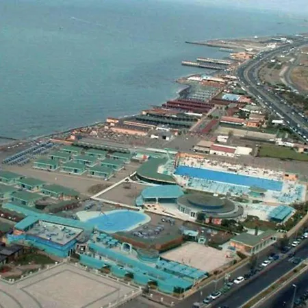 아파트 Seafront Penthouse *