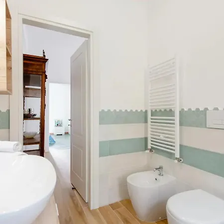 아파트 Seafront Penthouse 리도디오스티아