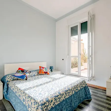 Seafront Penthouse 아파트 리도디오스티아
